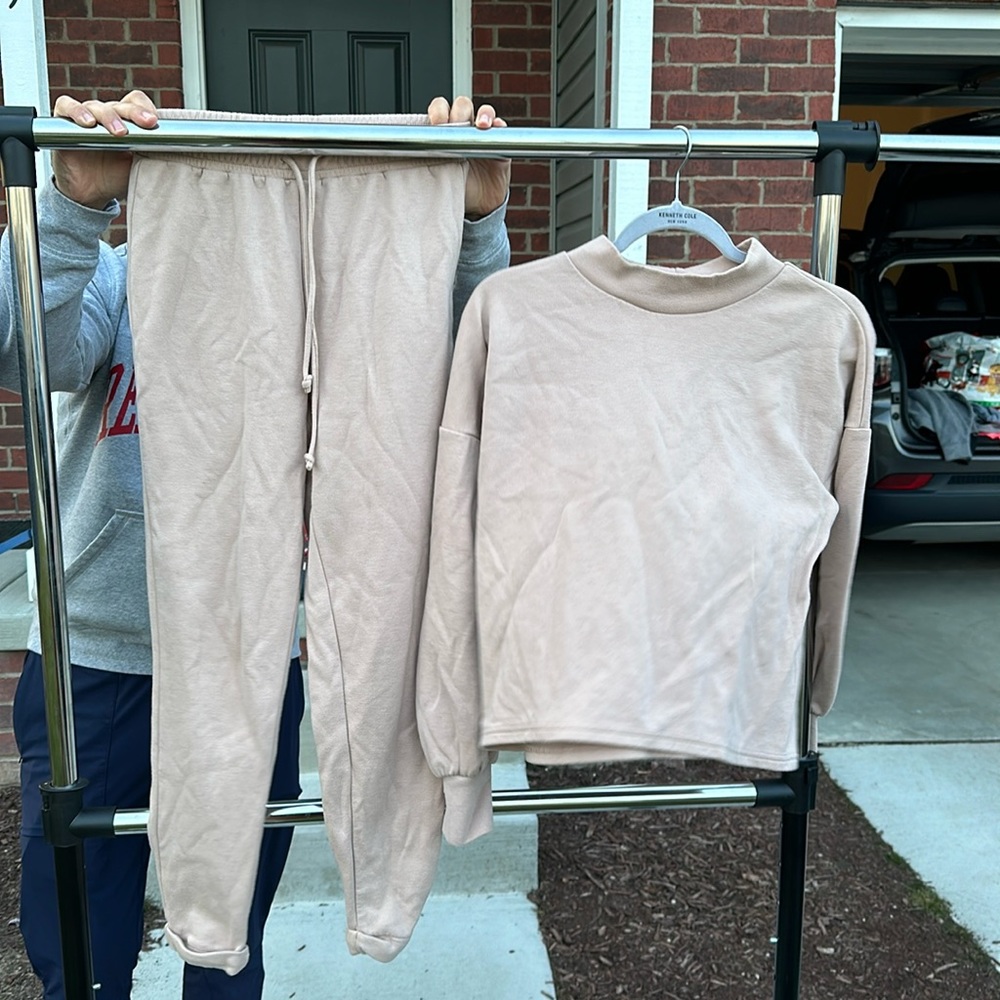 Beautiful 2 piece cozy set